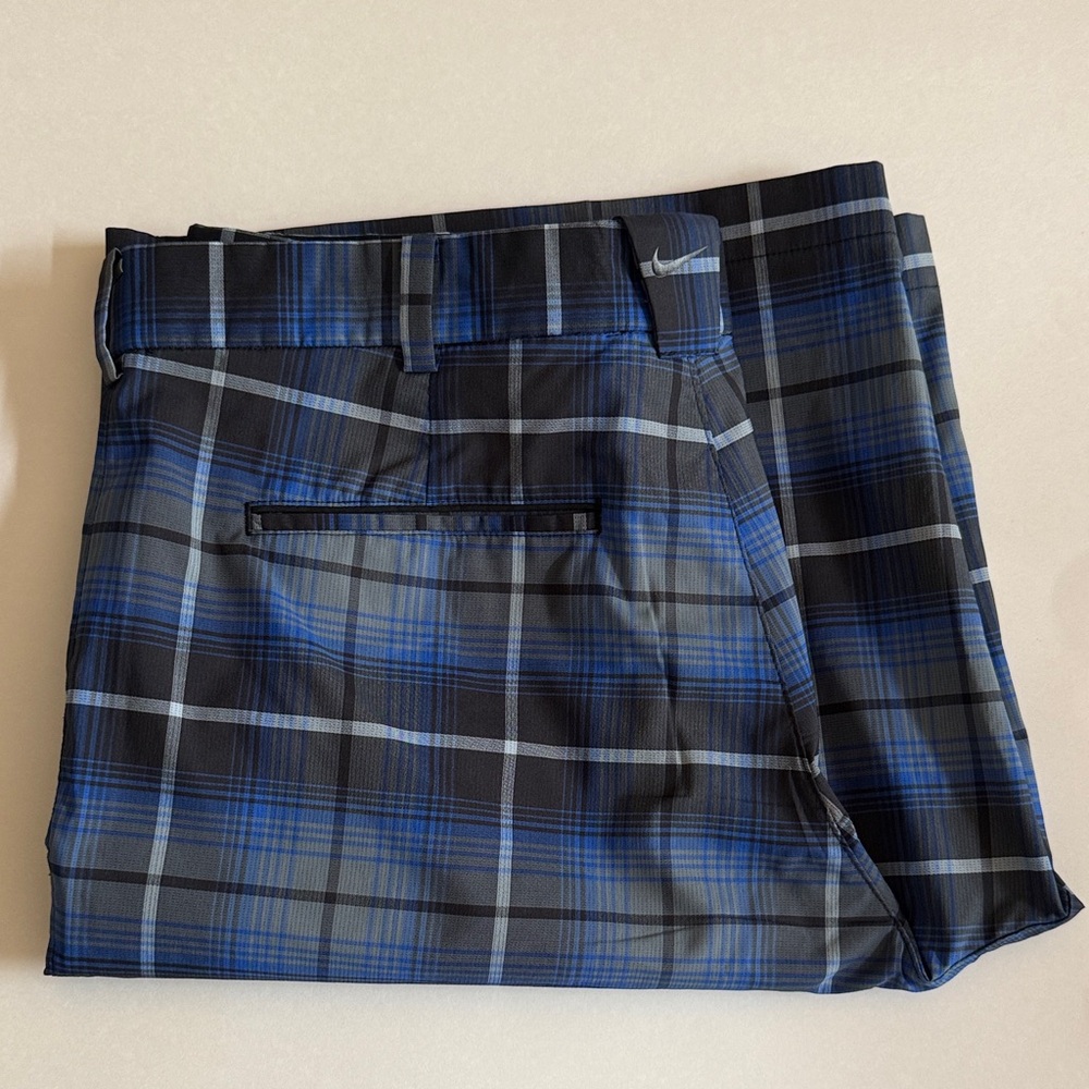 Nike Golf Shorts, Men’s size 36, like new.